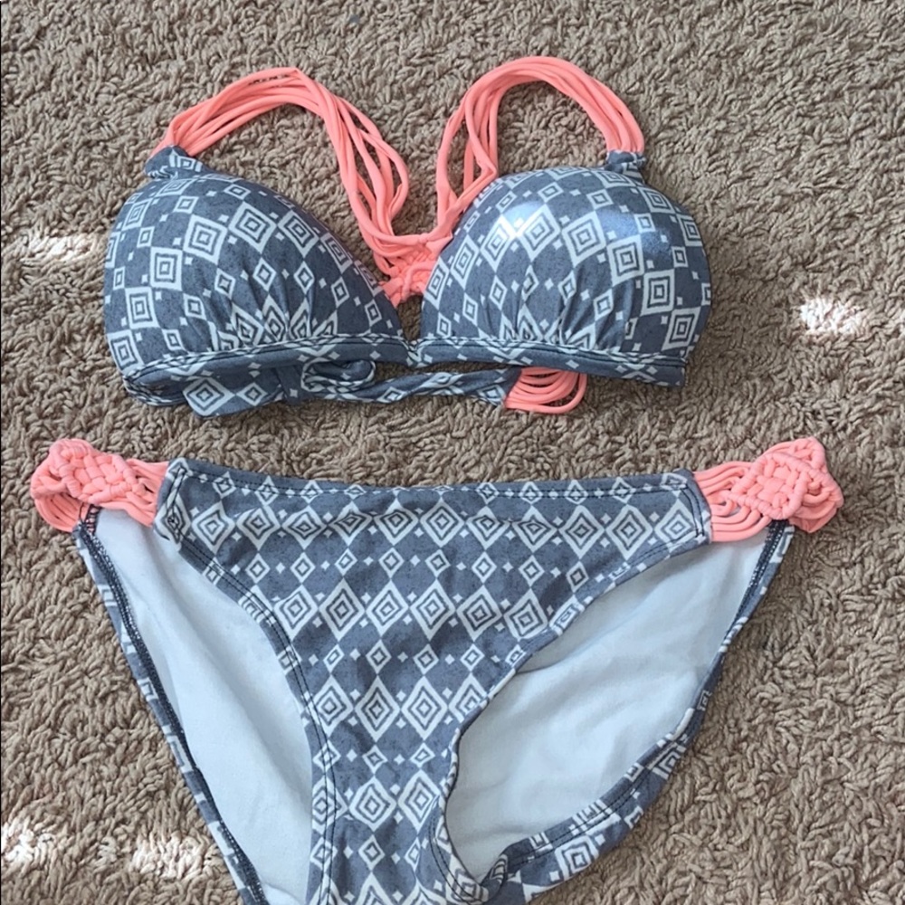 Bikini!
